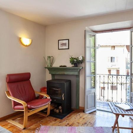 Sunny 1-Bed Apartment In Lovely Mountain Village La Brigue Екстериор снимка