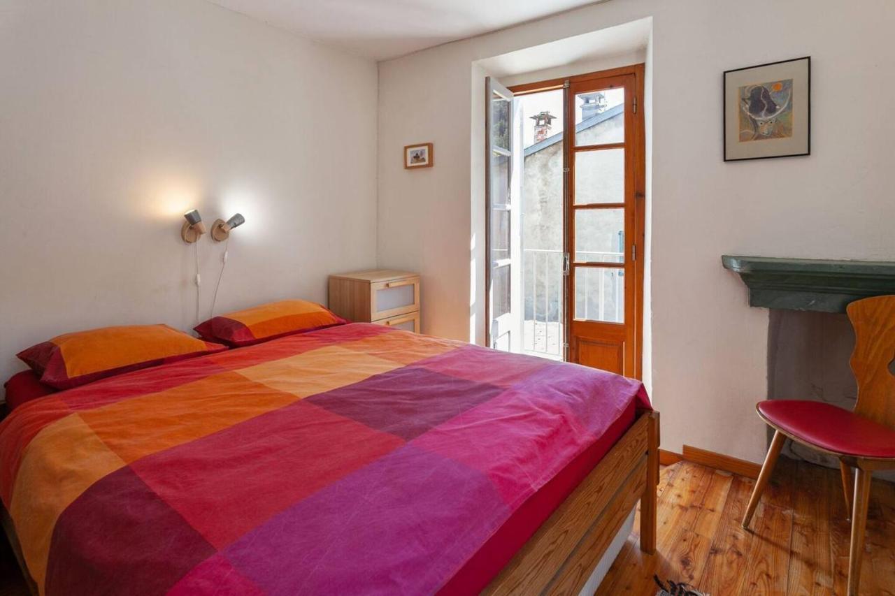 Sunny 1-Bed Apartment In Lovely Mountain Village La Brigue Екстериор снимка