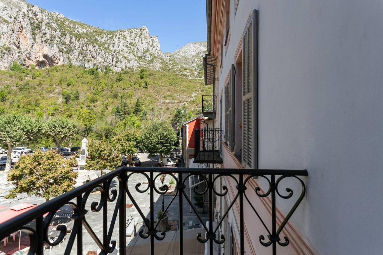 Sunny 1-Bed Apartment In Lovely Mountain Village La Brigue Екстериор снимка