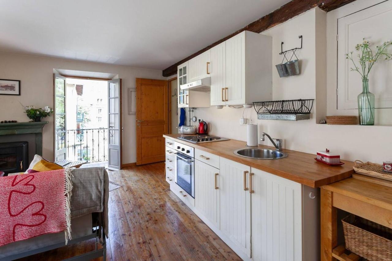 Sunny 1-Bed Apartment In Lovely Mountain Village La Brigue Екстериор снимка