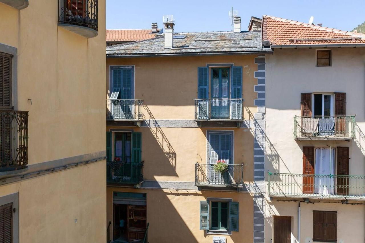 Sunny 1-Bed Apartment In Lovely Mountain Village La Brigue Екстериор снимка